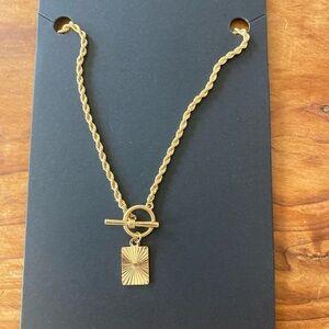 Simons Pendant Necklace